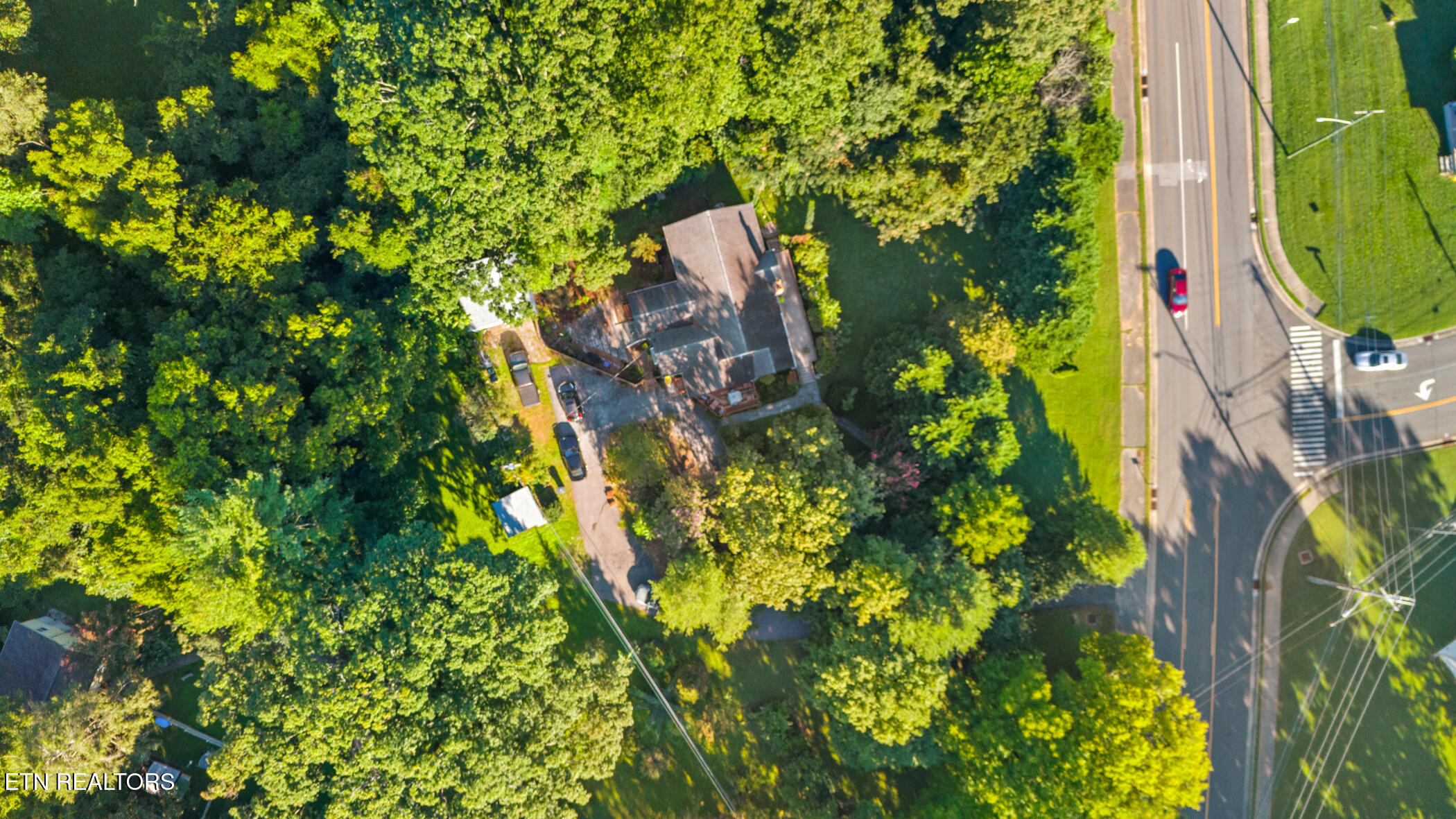4303 Pleasant Ridge Road Knoxville, TN 37912 - Photo 22 of 23 BIRD'S EYE VIEW