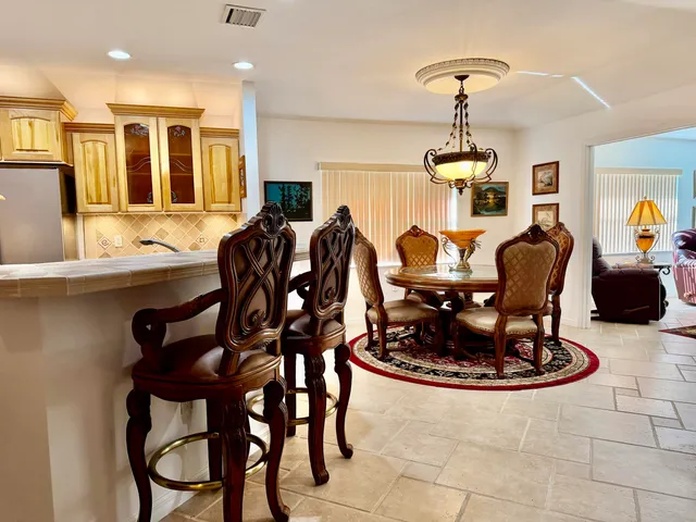 $359,000 | 2595 Southeast 6th Avenue, Okeechobee, FL 34974