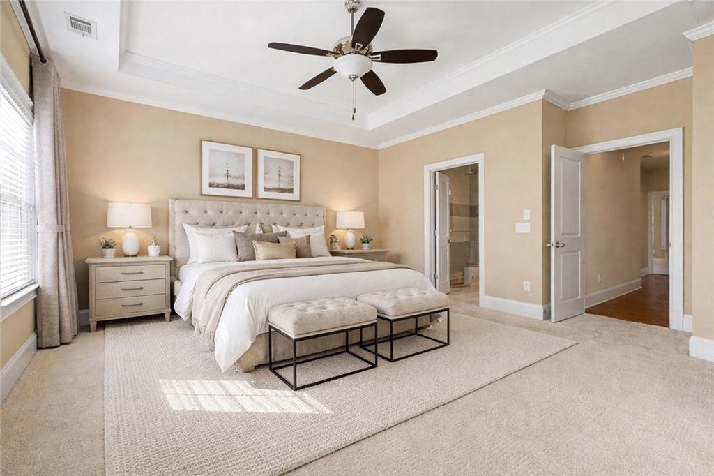 1155 Holly Avenue Atlanta, GA 30338 - Photo 5 of 31