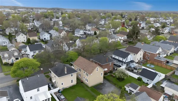 $1,100 | 2463 South Avenue, Niagara Falls, NY 14305