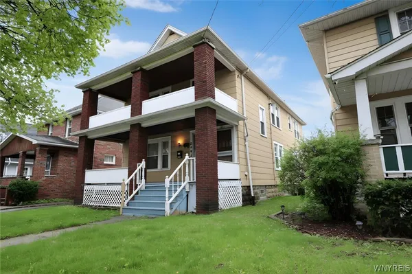 $1,100 | 2463 South Avenue, Niagara Falls, NY 14305
