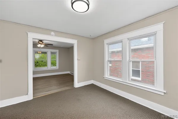 $1,100 | 2463 South Avenue, Niagara Falls, NY 14305