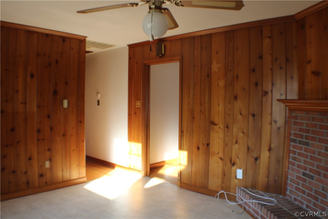 8132 Concho Road North Chesterfield, VA 23237 - Photo 17 of 32 a view of a elevator