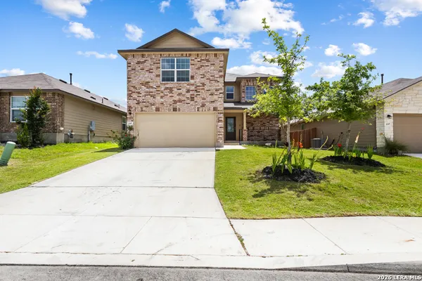 $1,995 | 187 Scarlet Macaw, San Antonio, TX 78253