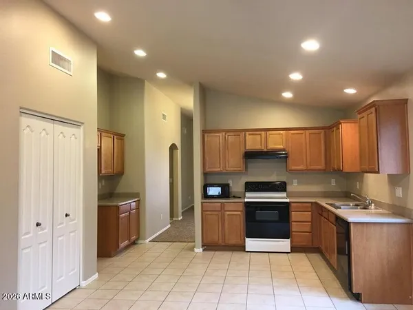 $1,900 | 25214 West Clanton Avenue, Buckeye, AZ 85326