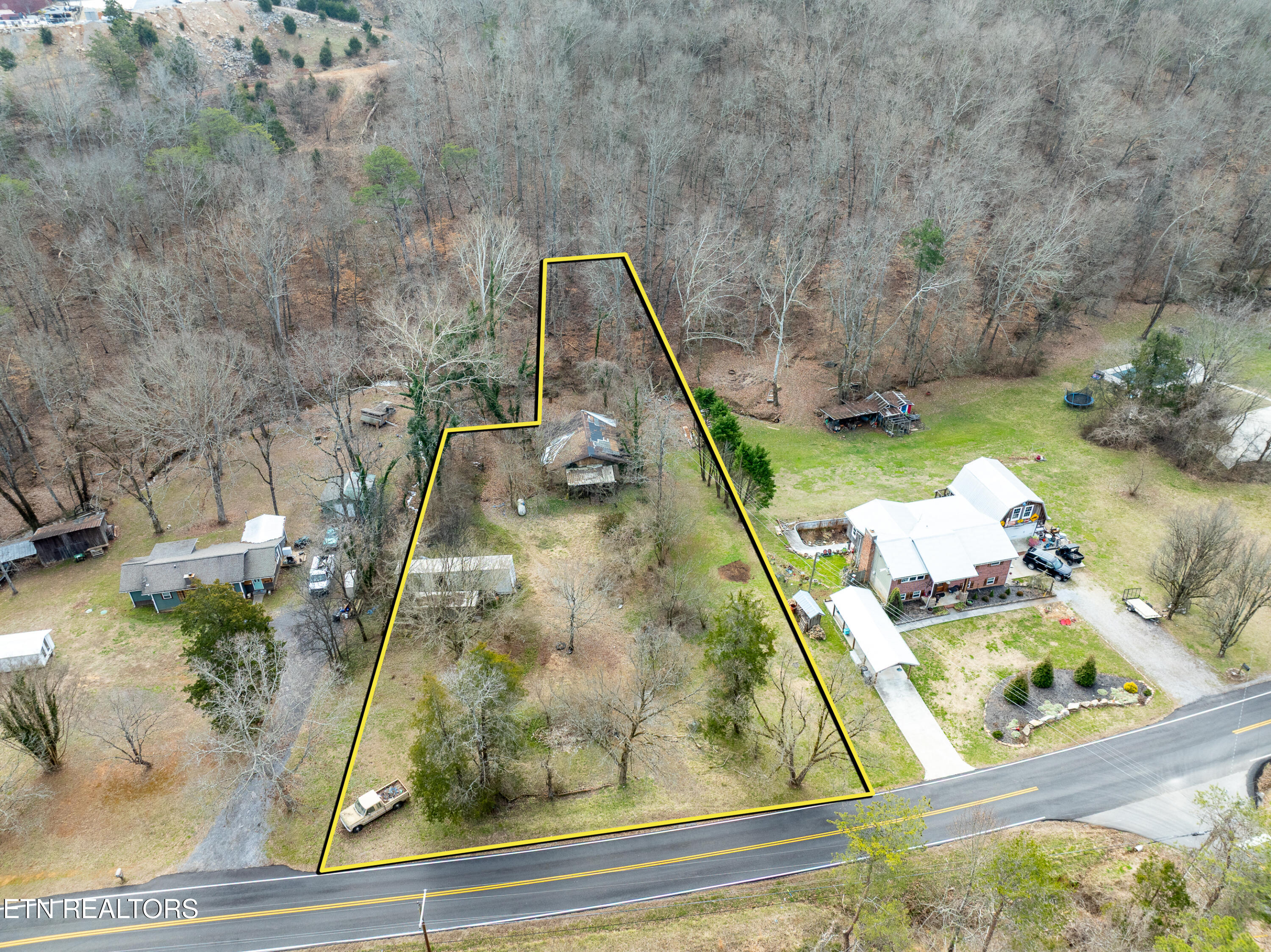 1747 East Old Topside Road Louisville, TN 37777 - Photo 6 of 22 DJI_0280-HDR-Edit