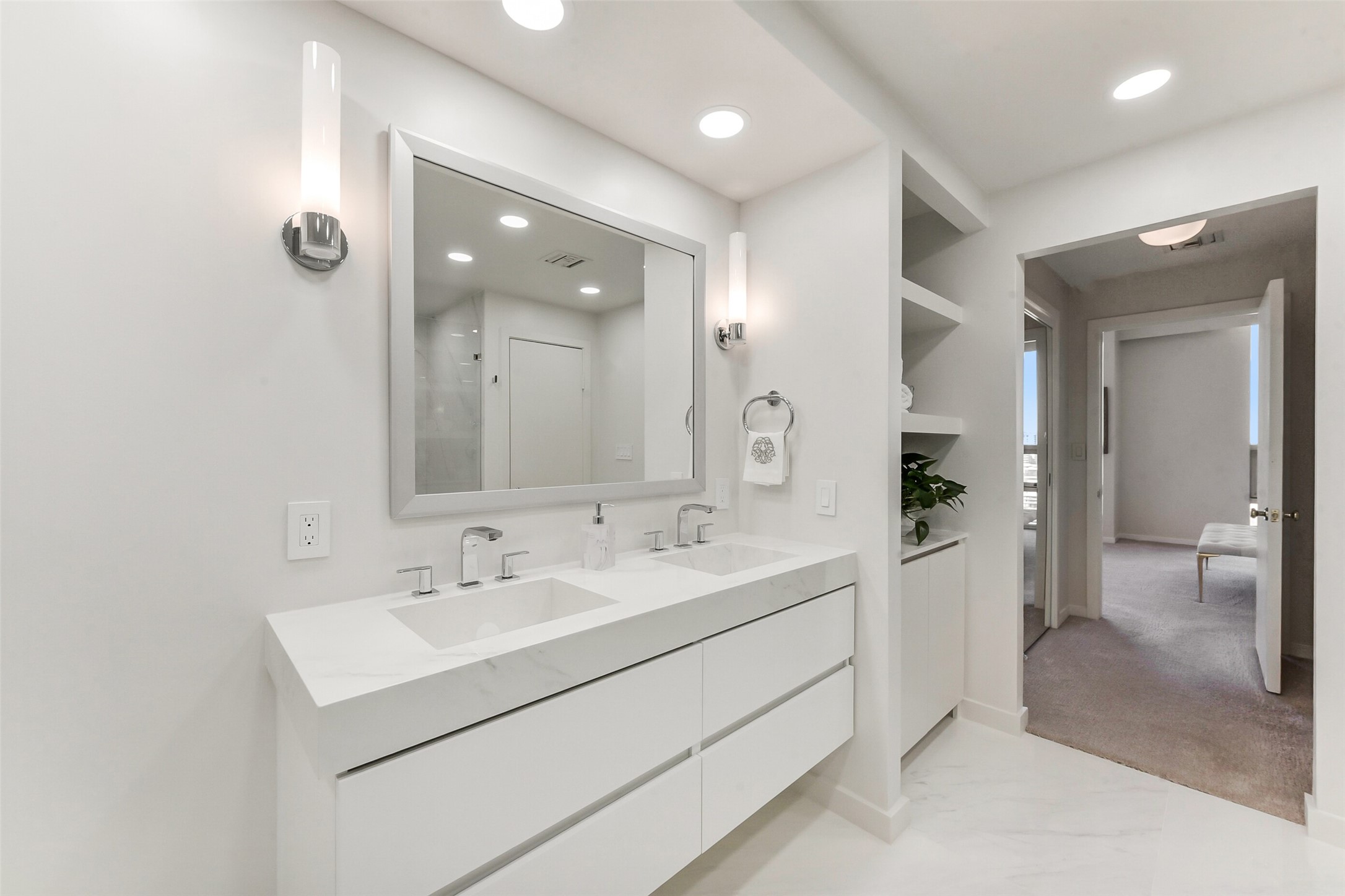 5100 San Felipe Street, Unit 164 Houston, TX 77056 - Photo 8 of 30 a bathroom with a sink a toilet and shower