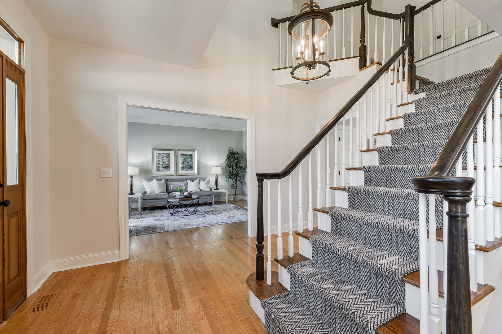 24 Winners Cup Circle Wheaton, IL 60189 - Photo 3 of 47