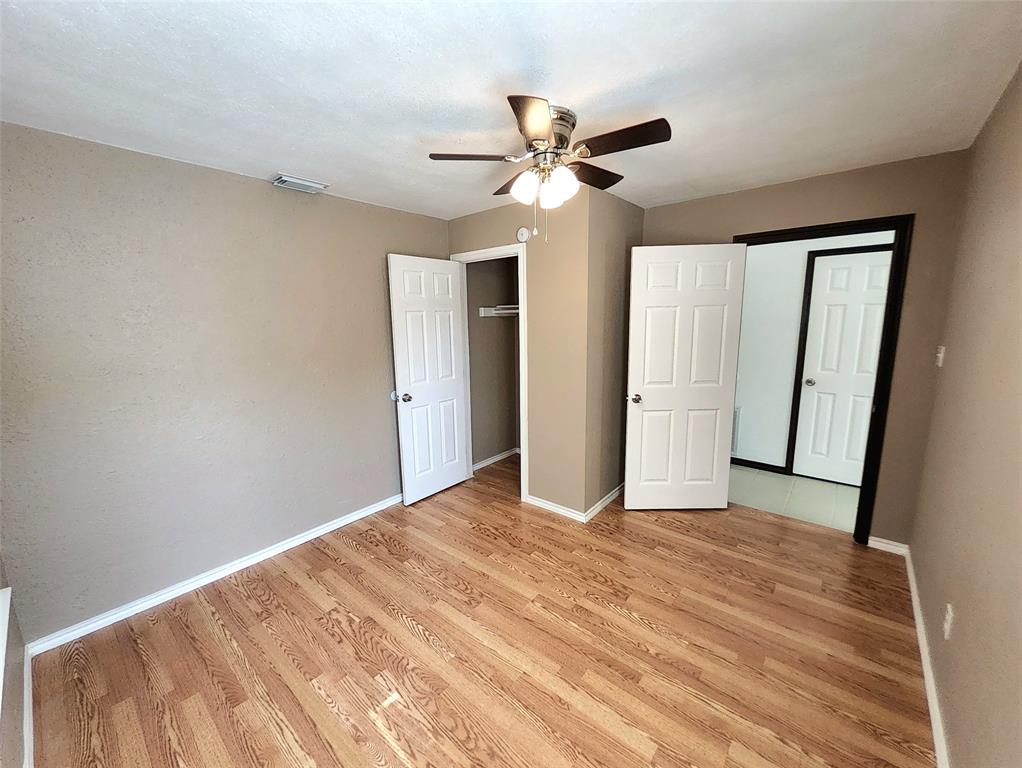 4672 Heatherbrook Lane Grand Prairie, TX 75052 - Photo 9 of 24 Downstairs bedroom #1
