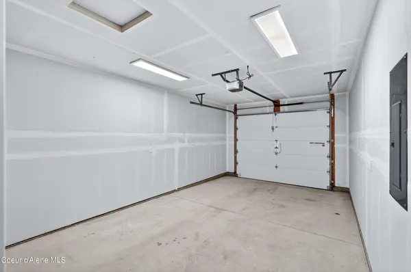 $925,000 | 33 Rebecca Lane, Nordman, ID 83848