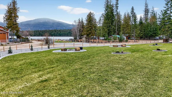 $925,000 | 33 Rebecca Lane, Nordman, ID 83848