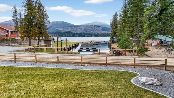 $925,000 | 33 Rebecca Lane, Nordman, ID 83848