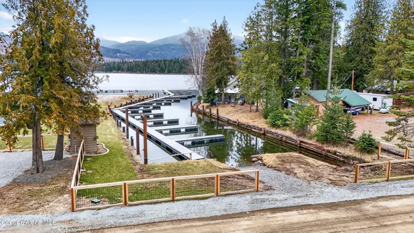 $925,000 | 33 Rebecca Lane, Nordman, ID 83848