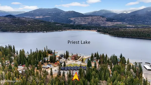 $925,000 | 33 Rebecca Lane, Nordman, ID 83848