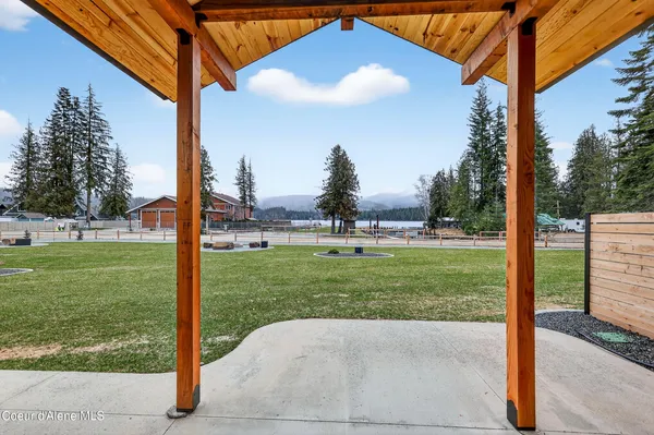 $925,000 | 33 Rebecca Lane, Nordman, ID 83848