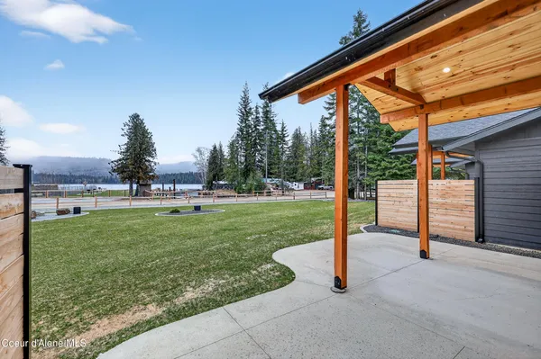 $925,000 | 33 Rebecca Lane, Nordman, ID 83848