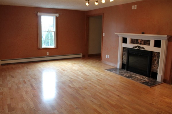 24 Three Rivers Road Wilbraham, MA 01095 - Photo 5 of 28
