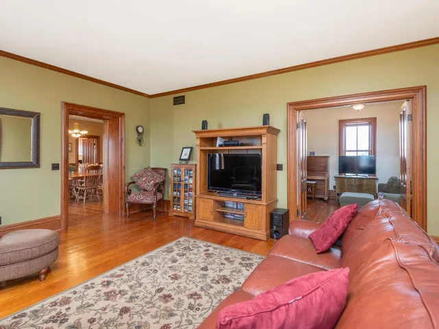 $970,000 | 13550 County Road 51, Norwood Young America, MN 55368