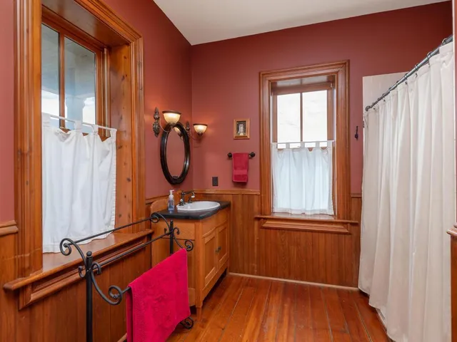 $970,000 | 13550 County Road 51, Norwood Young America, MN 55368