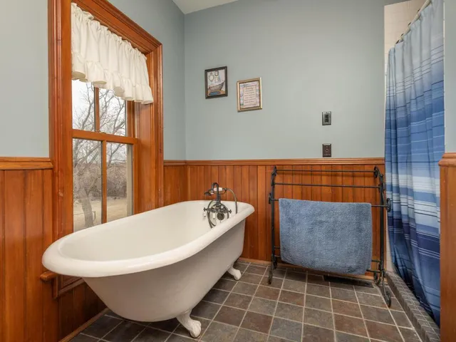 $970,000 | 13550 County Road 51, Norwood Young America, MN 55368