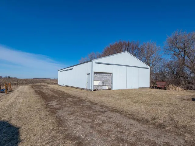 $970,000 | 13550 County Road 51, Norwood Young America, MN 55368