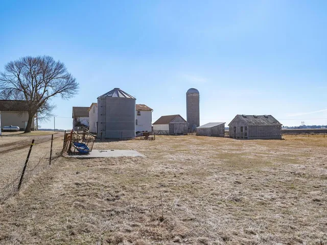 $970,000 | 13550 County Road 51, Norwood Young America, MN 55368