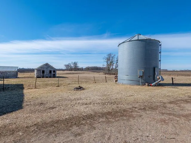 $970,000 | 13550 County Road 51, Norwood Young America, MN 55368