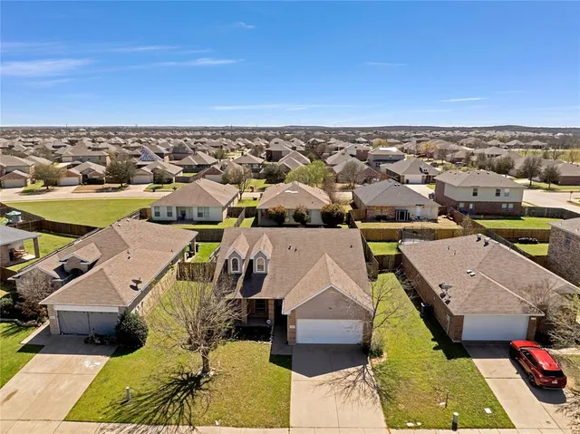 $2,000 | 1217 Foxtail Lane, Crowley, TX 76036