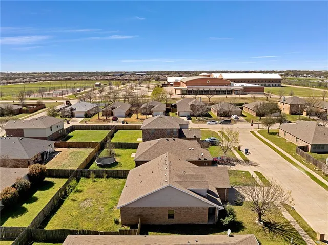 $2,000 | 1217 Foxtail Lane, Crowley, TX 76036