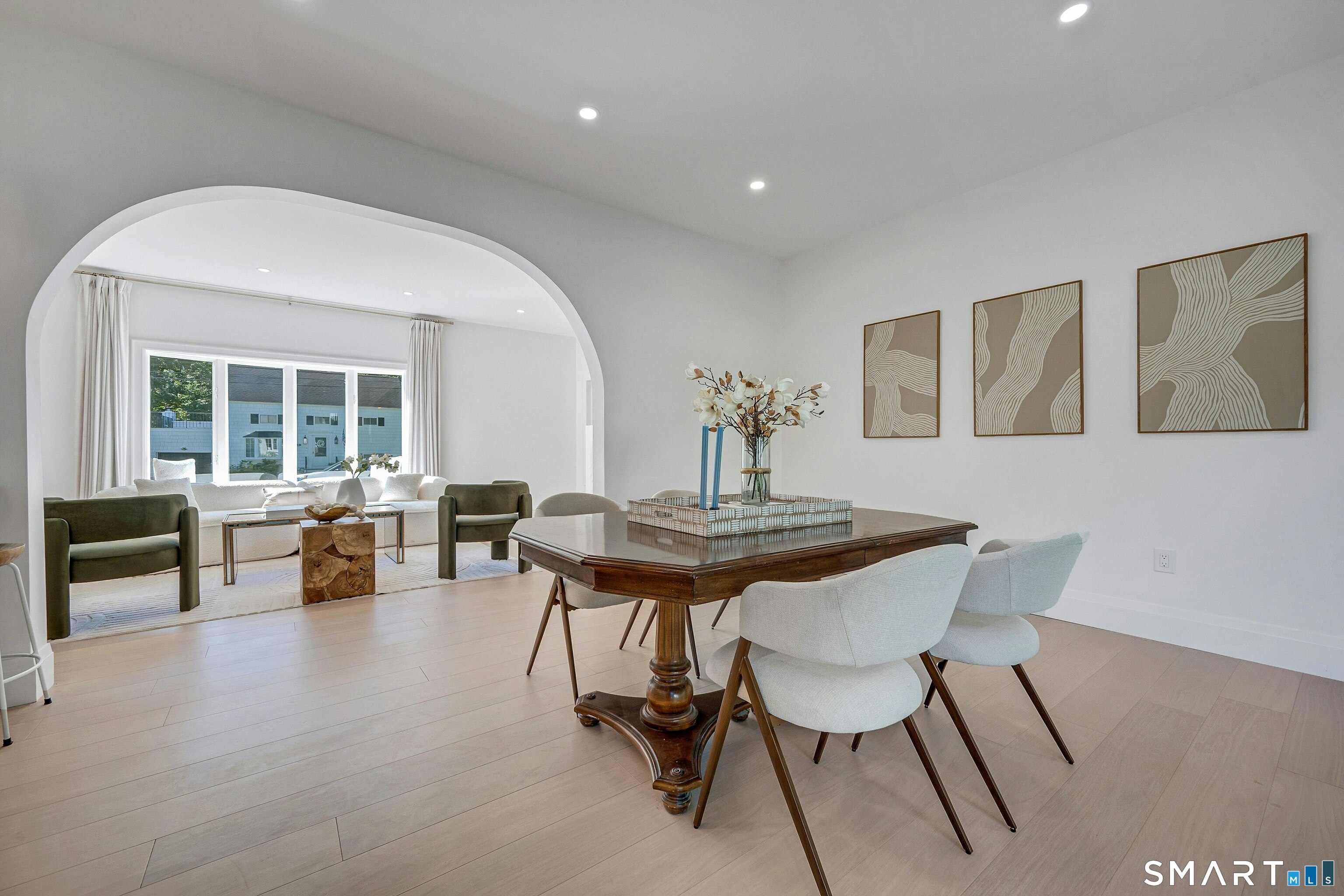 37 Mary Lane Greenwich, CT 06878 - Photo 6 of 36 Gallery Image 6