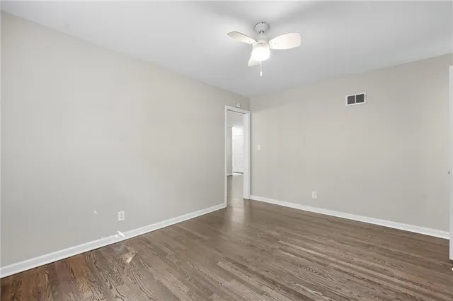 $300,000 | 7634 Charlotte Street, Kansas City, MO 64131