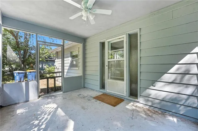 $300,000 | 7634 Charlotte Street, Kansas City, MO 64131