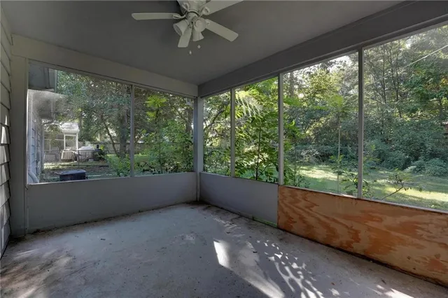 $300,000 | 7634 Charlotte Street, Kansas City, MO 64131