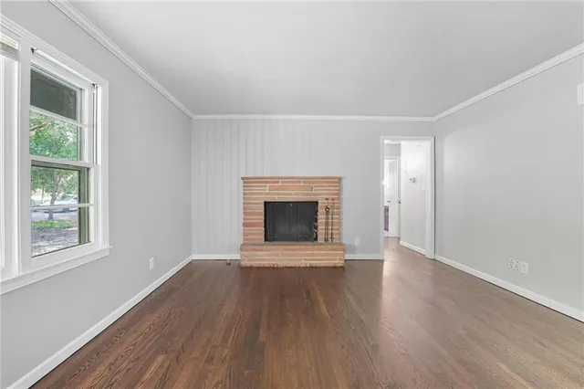 $300,000 | 7634 Charlotte Street, Kansas City, MO 64131