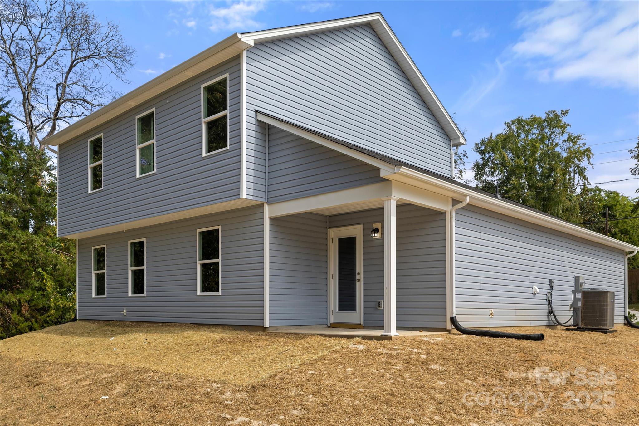 314 South French Street Lancaster, SC 29720 - Photo 27 of 39 a backyard of a house