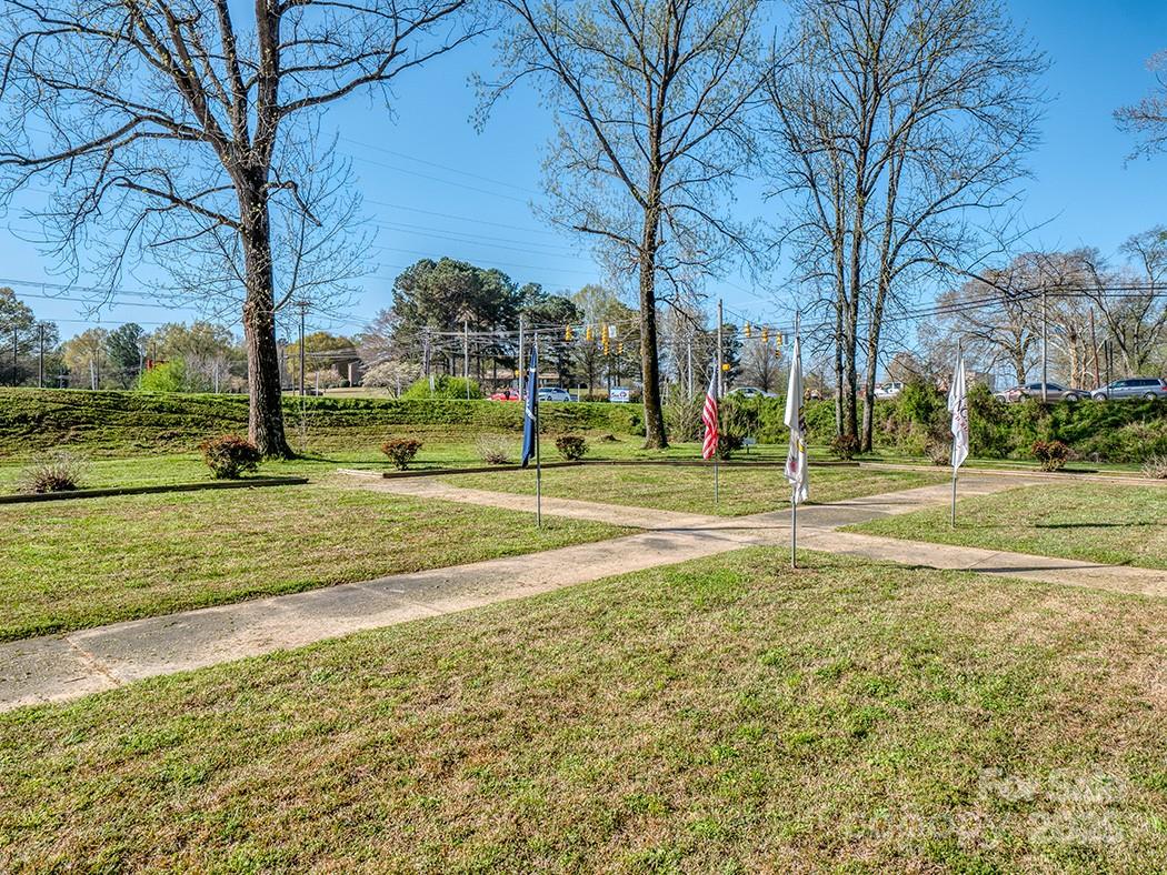 314 South French Street Lancaster, SC 29720 - Photo 29 of 39 a view of a basketball court