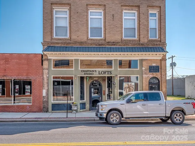 $302,000 | 314 South French Street, Lancaster, SC 29720