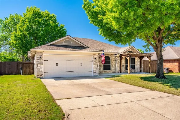 $350,000 | 9216 Harvard Avenue, Fort Worth, TX 76118