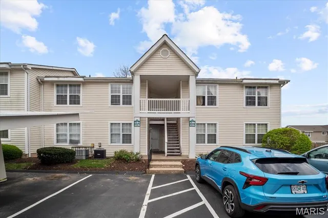 $80,000 | 4304 Inlet Isle Drive, Florissant, MO 63034