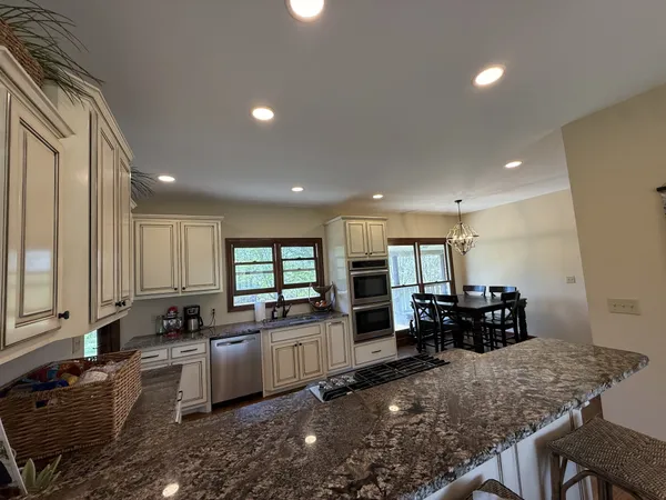$579,900 | 105 Sky Street, Lafayette, TN 37083