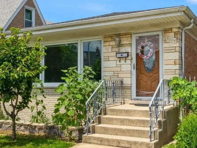 $458,999 | 7004 West School Street, Chicago, IL 60634