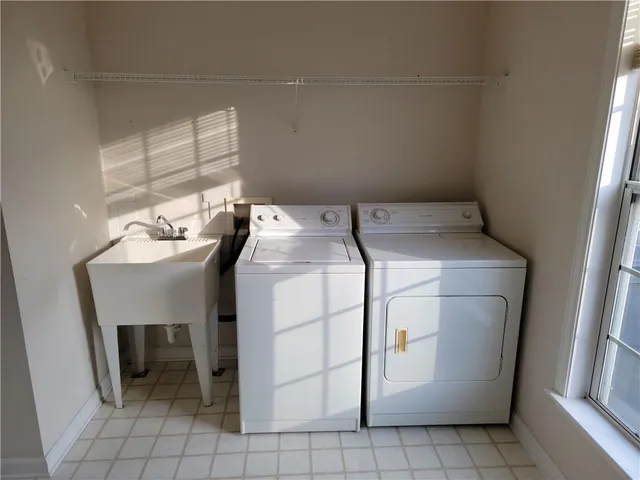 $2,990 | 5072 Raventhorpe Court Northwest, Suwanee, GA 30024