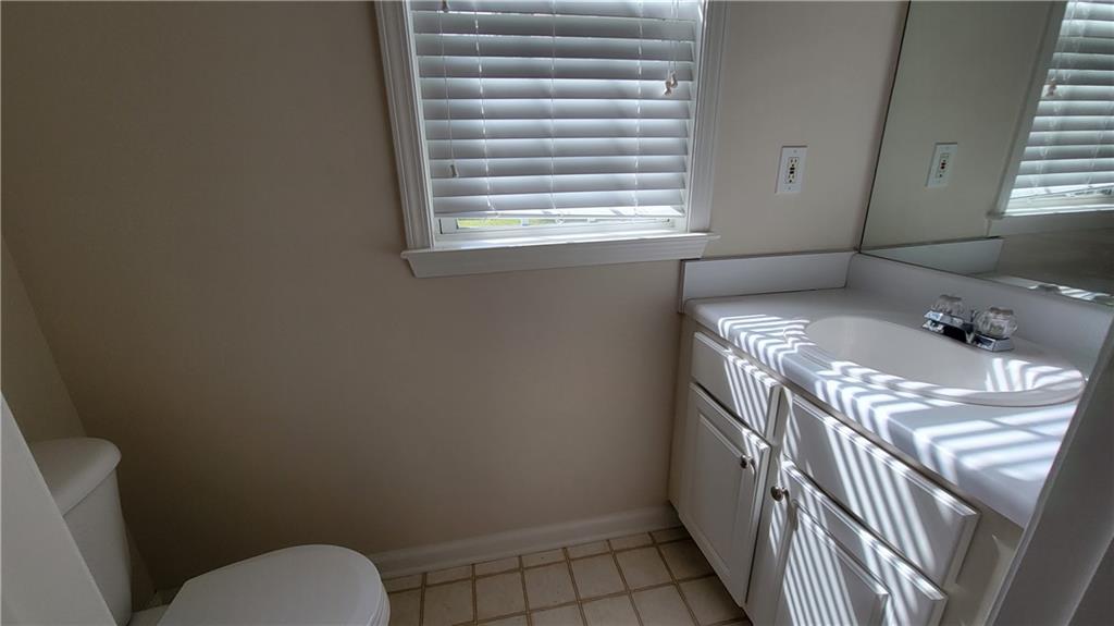 5072 Raventhorpe Court Northwest Suwanee, GA 30024 - Photo 17 of 36