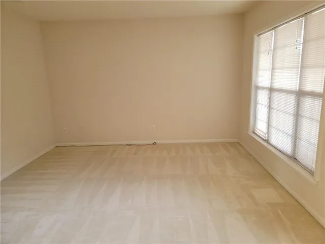 $2,990 | 5072 Raventhorpe Court Northwest, Suwanee, GA 30024