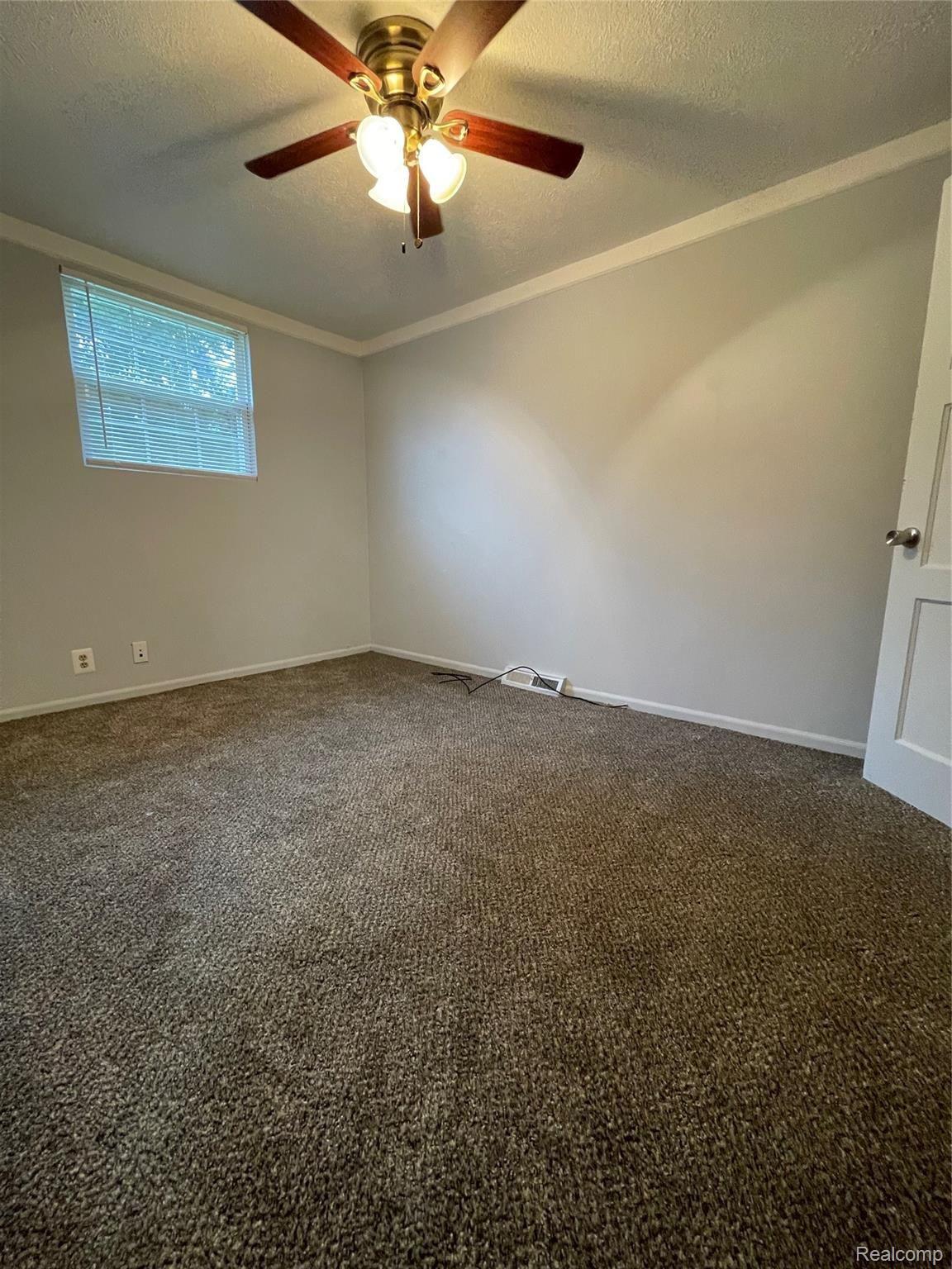 21195 Inkster Road Farmington, MI 48336 - Photo 10 of 13 10 - Bedroom.jpg