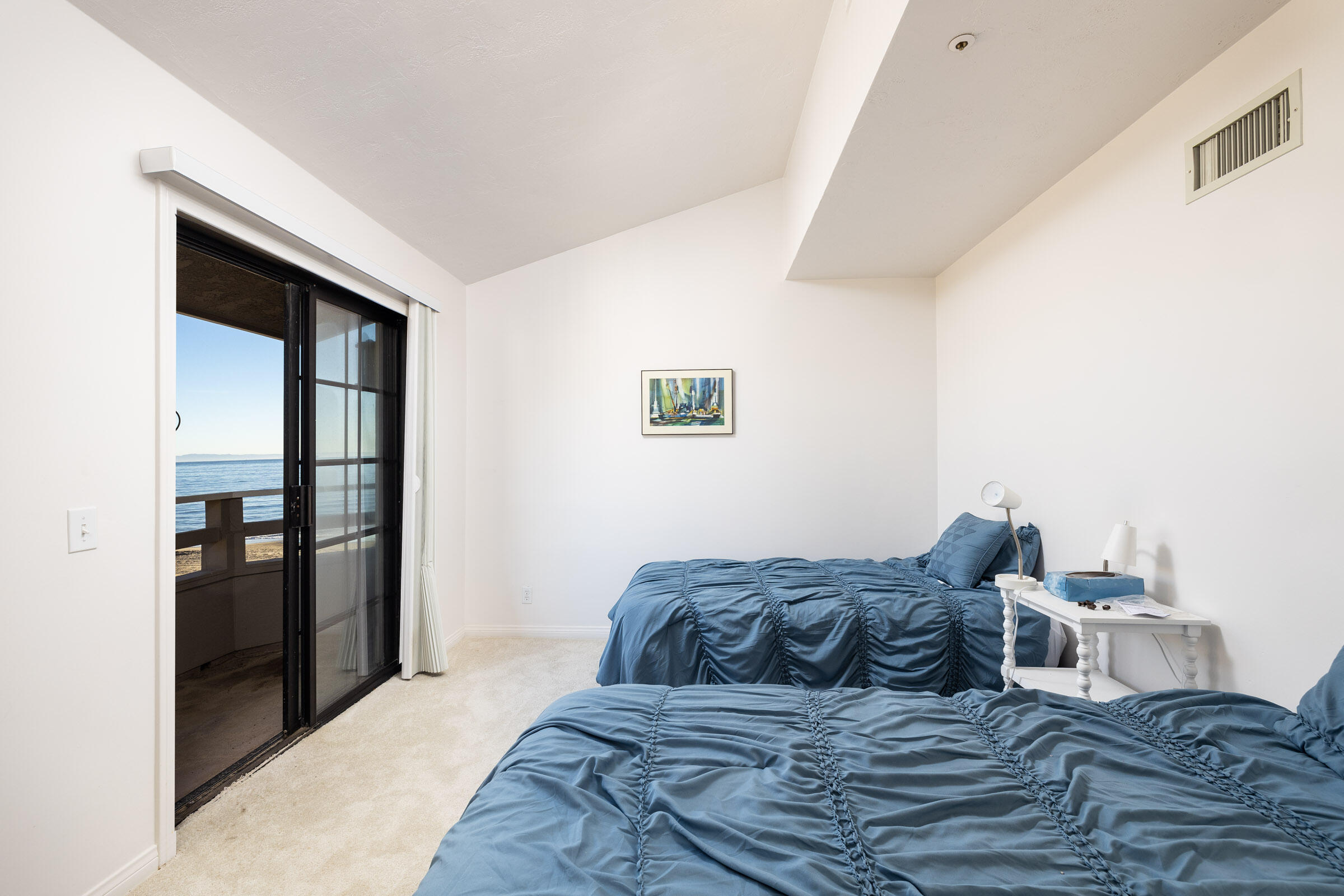 4925 Sandyland Road, Unit F Carpinteria, CA 93013 - Photo 13 of 19 a living room with furniture