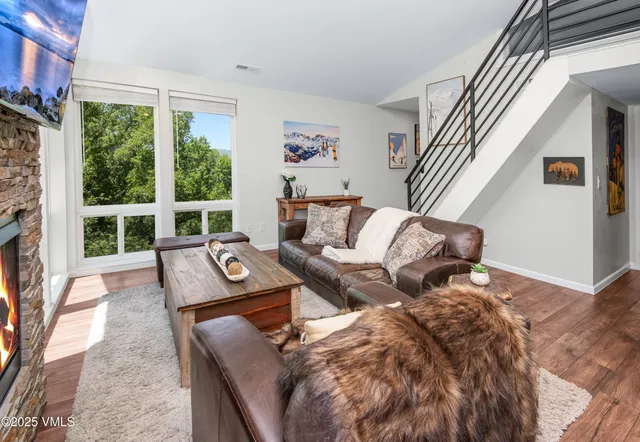 $925,000 | 971 West Beaver Creek Boulevard, Unit B5, Avon, CO 81620