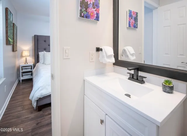 $925,000 | 971 West Beaver Creek Boulevard, Unit B5, Avon, CO 81620