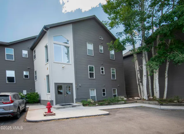 $925,000 | 971 West Beaver Creek Boulevard, Unit B5, Avon, CO 81620