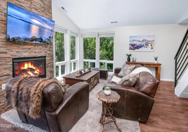 $925,000 | 971 West Beaver Creek Boulevard, Unit B5, Avon, CO 81620